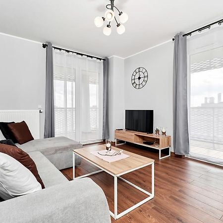 Apartment Wroclaw Sikorskiego With Free Garage By Renters Prestige Екстериор снимка