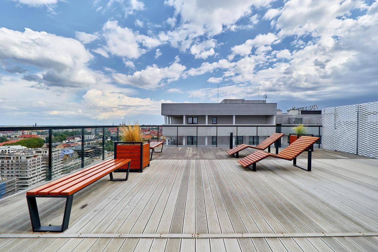 Apartment Wroclaw Sikorskiego With Free Garage By Renters Prestige Екстериор снимка