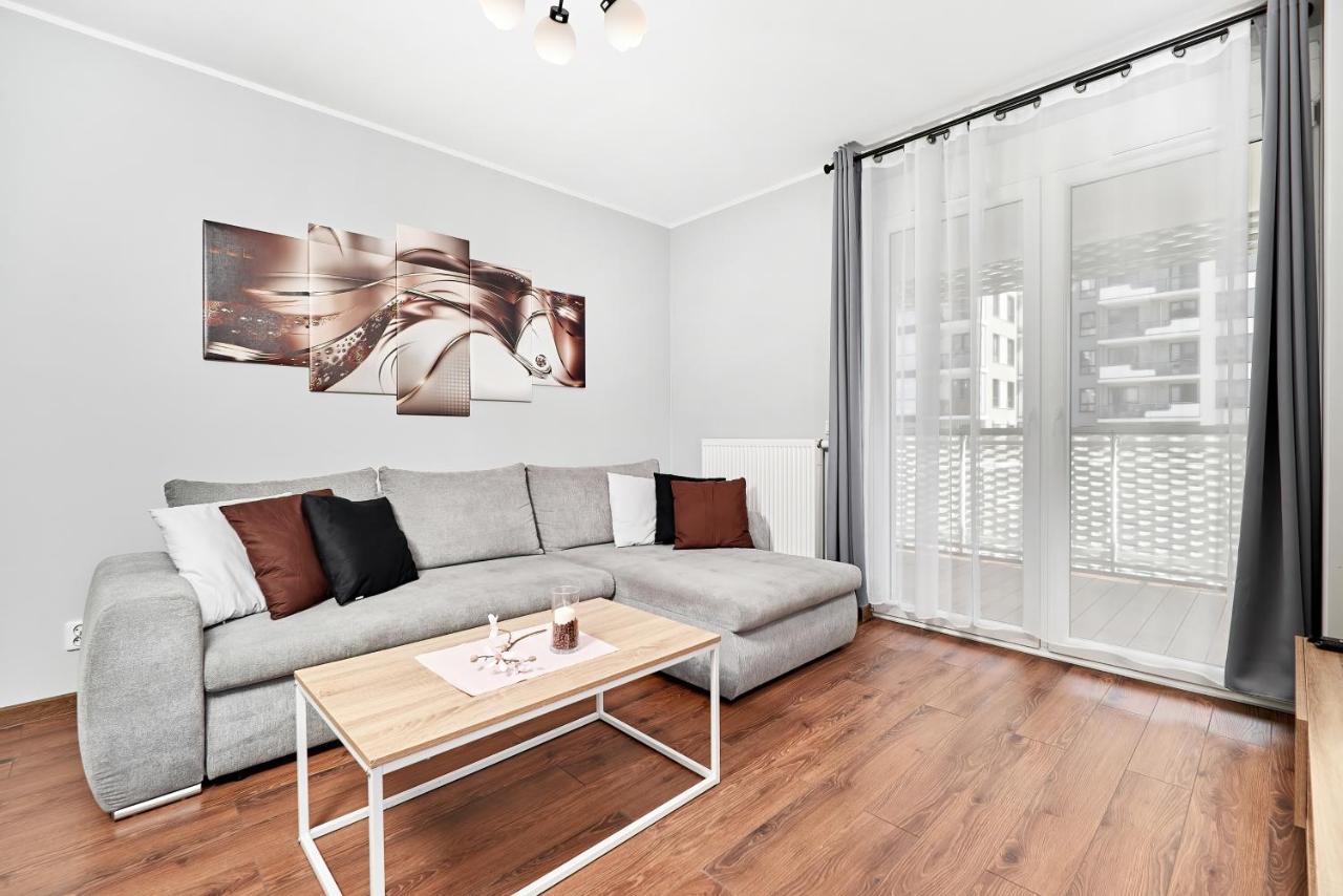 Apartment Wroclaw Sikorskiego With Free Garage By Renters Prestige Екстериор снимка