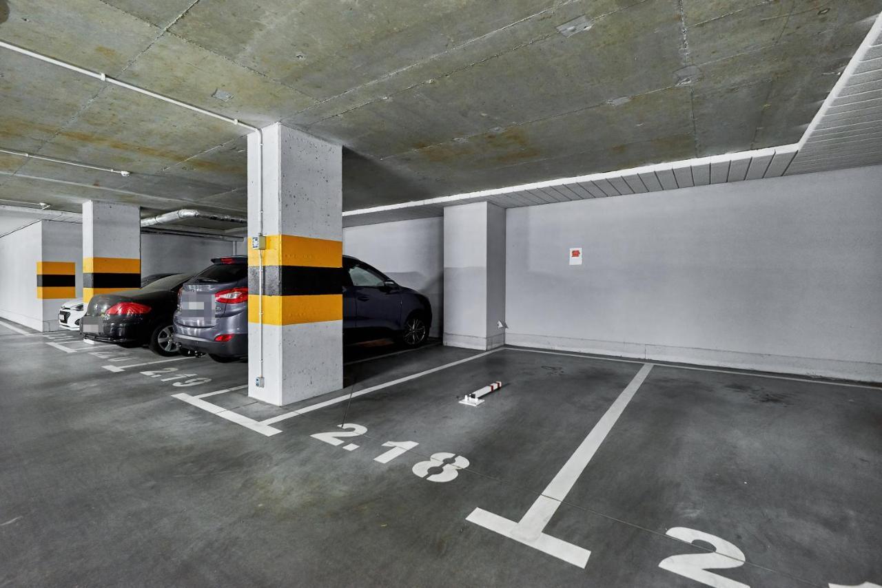 Apartment Wroclaw Sikorskiego With Free Garage By Renters Prestige Екстериор снимка