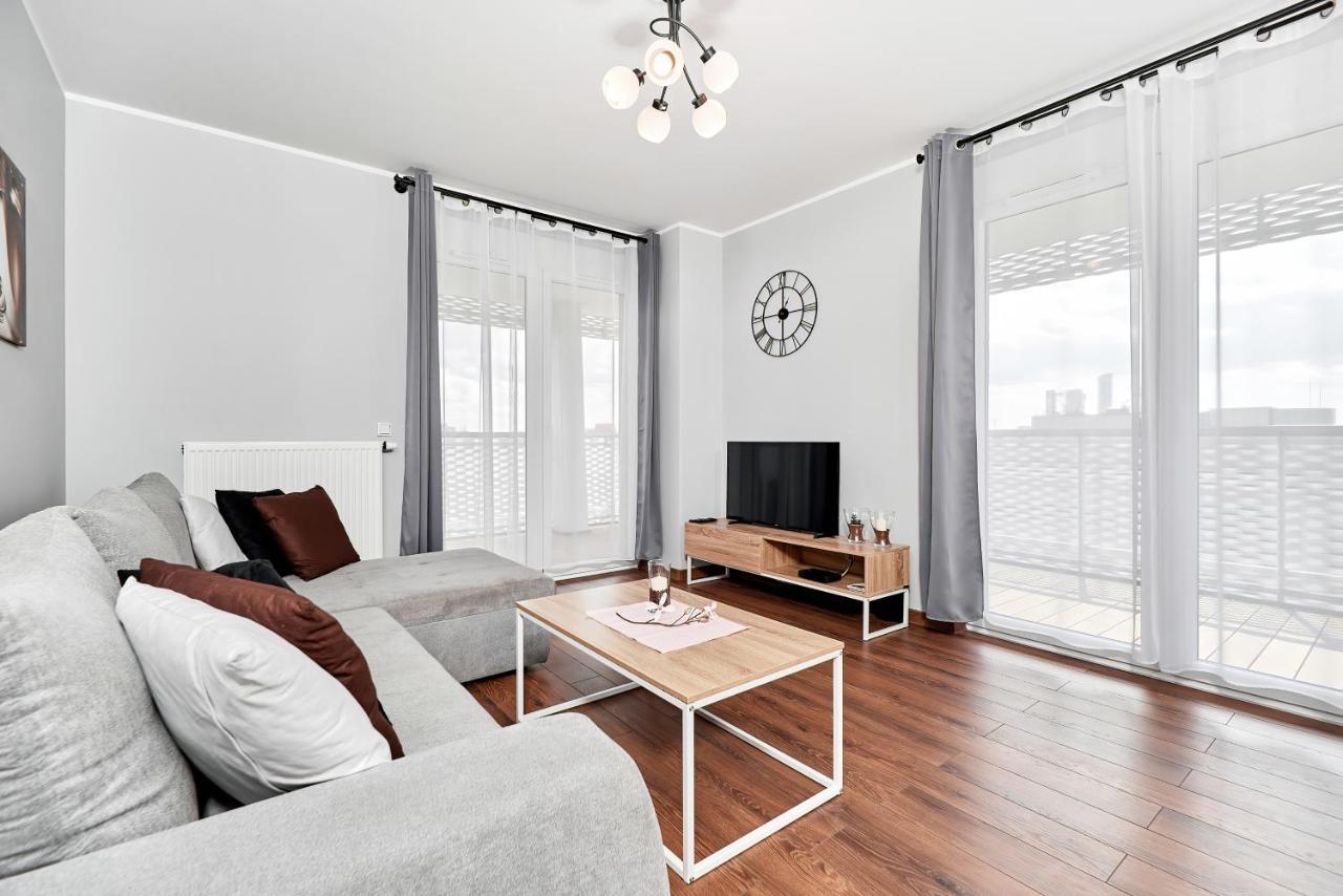 Apartment Wroclaw Sikorskiego With Free Garage By Renters Prestige Екстериор снимка