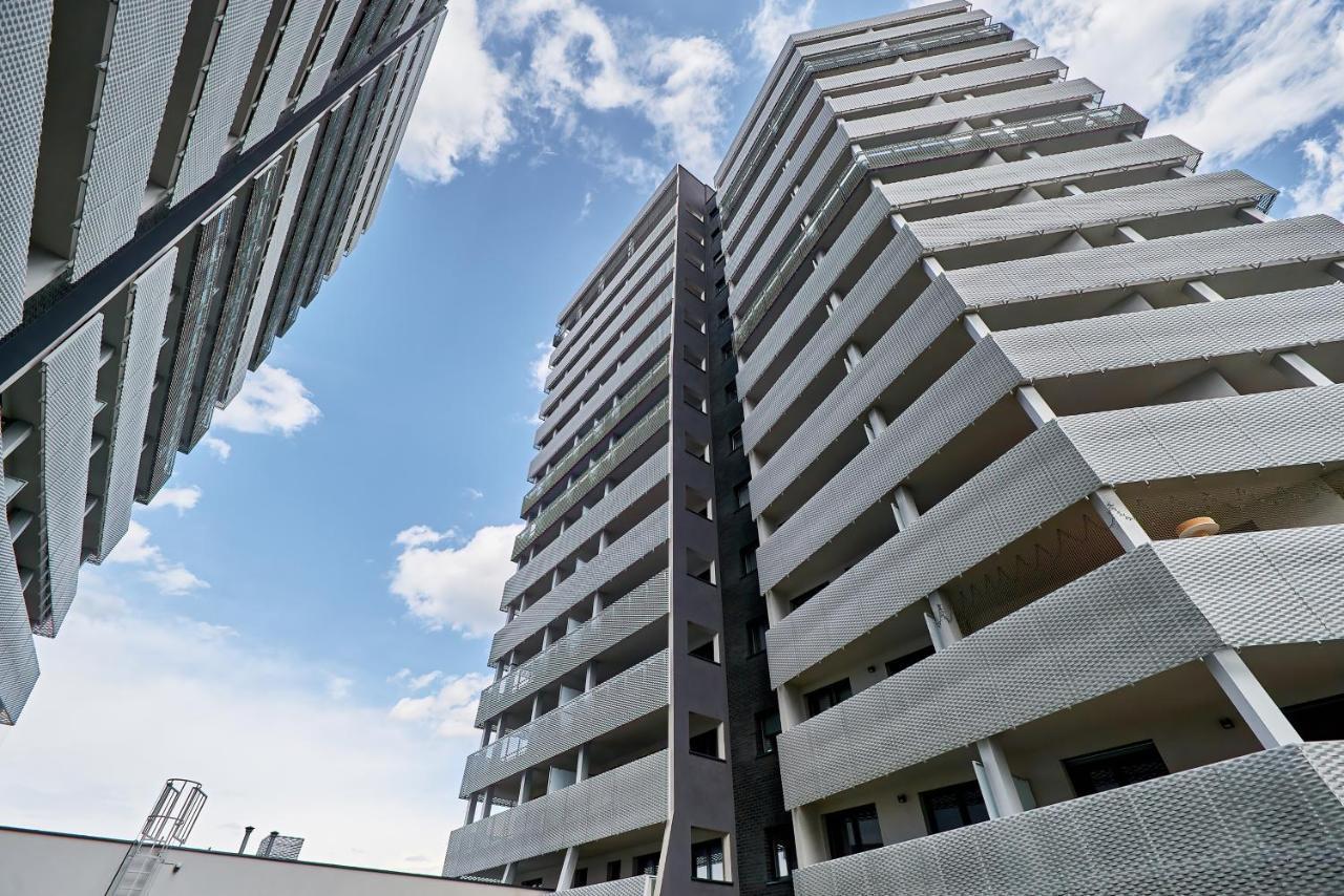Apartment Wroclaw Sikorskiego With Free Garage By Renters Prestige Екстериор снимка