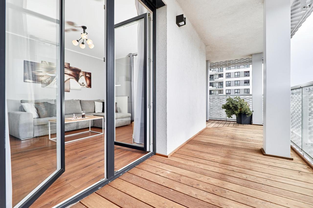 Apartment Wroclaw Sikorskiego With Free Garage By Renters Prestige Екстериор снимка
