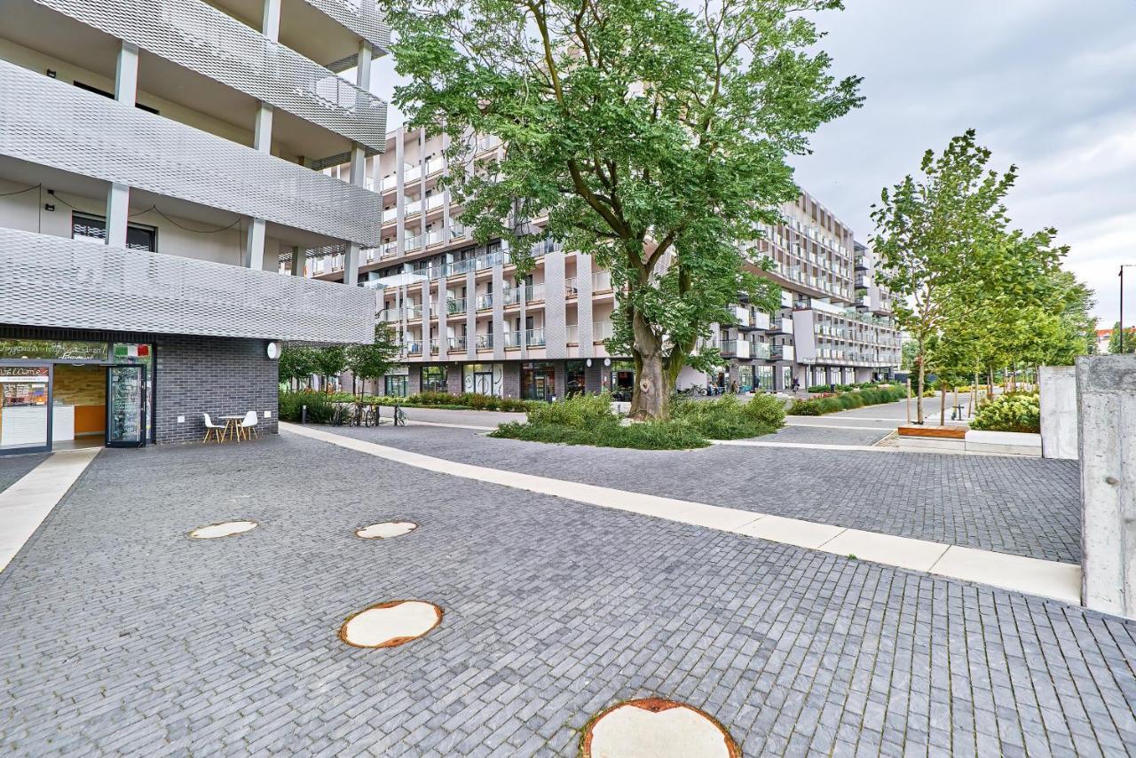 Apartment Wroclaw Sikorskiego With Free Garage By Renters Prestige Екстериор снимка