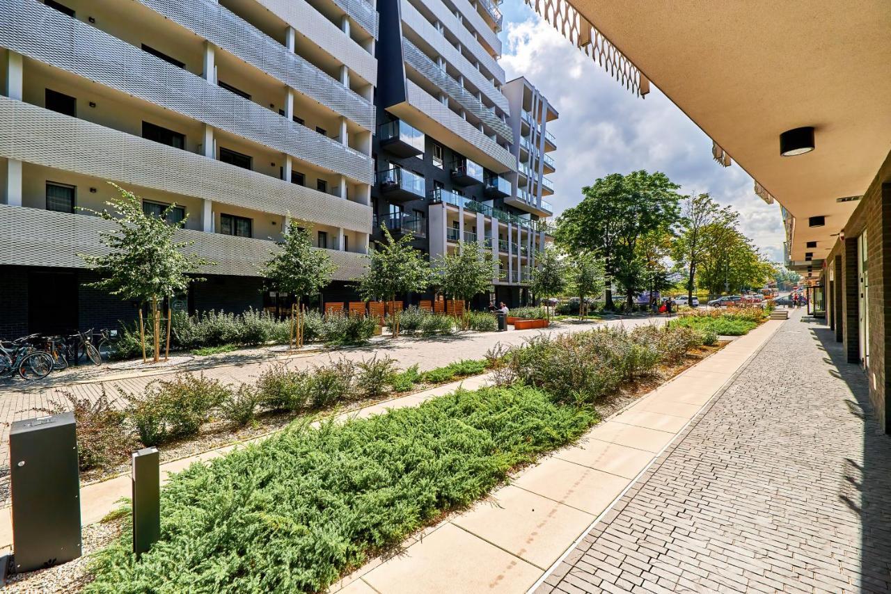 Apartment Wroclaw Sikorskiego With Free Garage By Renters Prestige Екстериор снимка