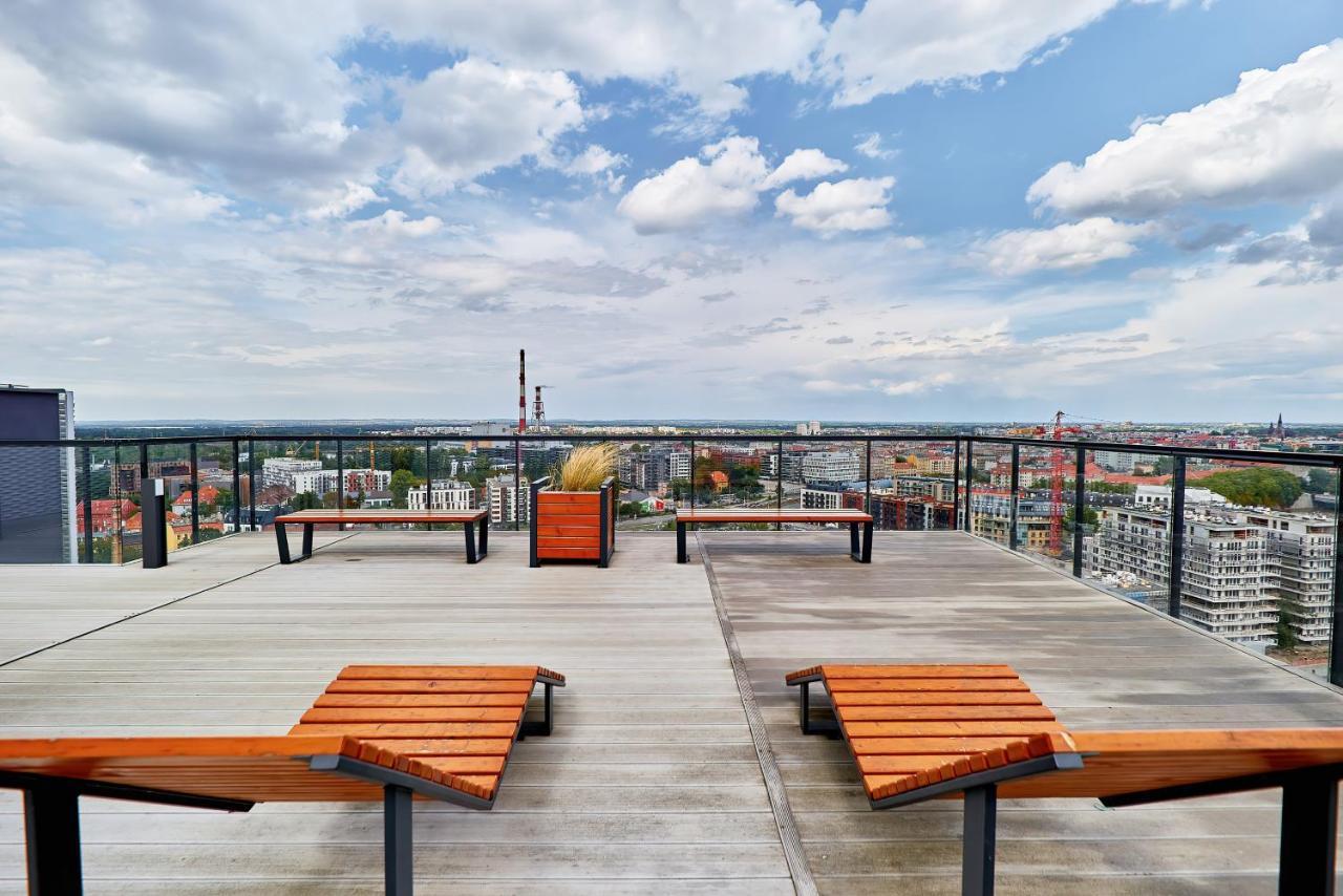Apartment Wroclaw Sikorskiego With Free Garage By Renters Prestige Екстериор снимка
